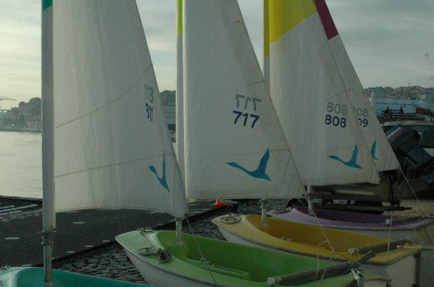 Barcos NCBE no pontão